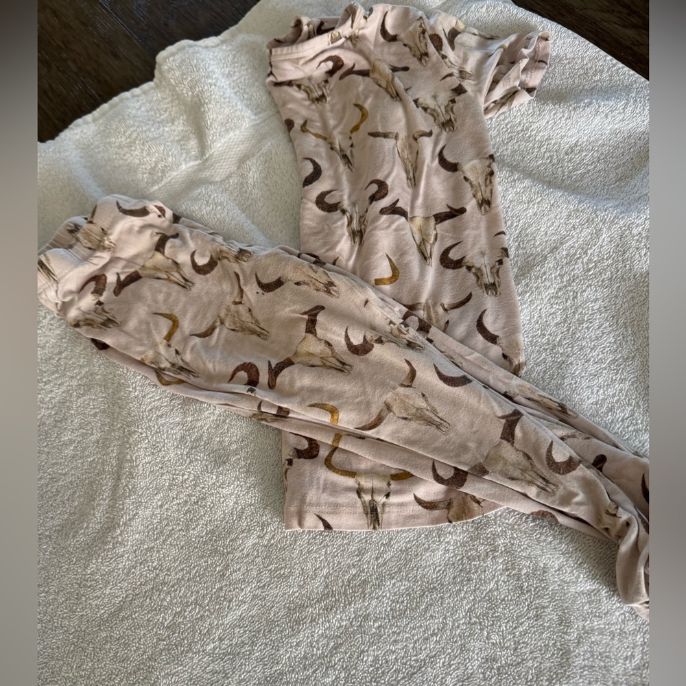 Posh Peanut cow head Bamboo Pajama Set